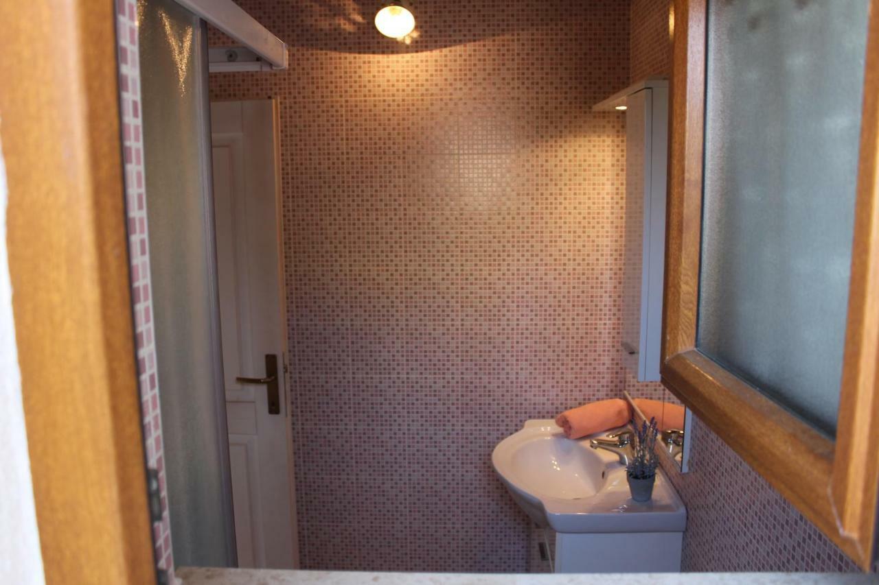 רוביני Apartman Sasa מראה חיצוני תמונה