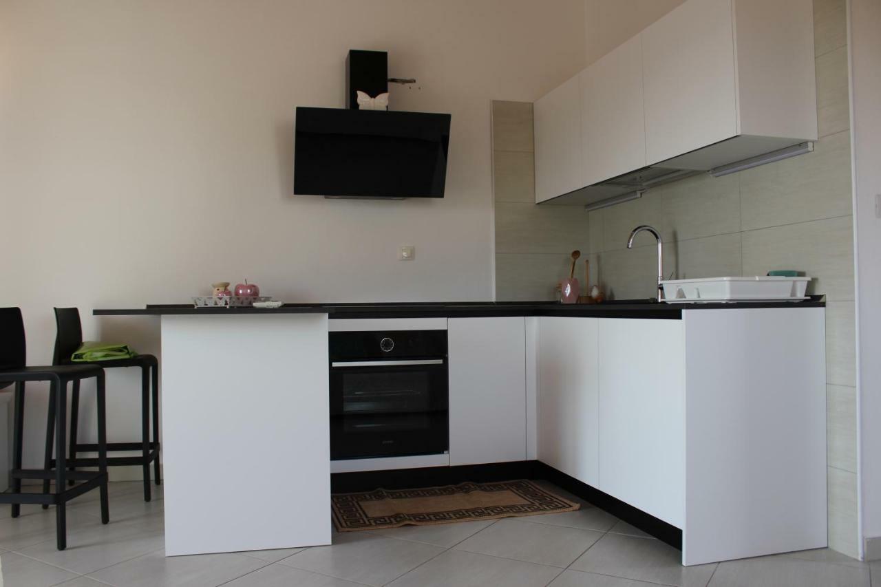 רוביני Apartman Sasa מראה חיצוני תמונה